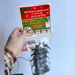 Vintage Easy-On Easy-Off Xmas Light Clips Lot of 15 Sealed H.P. Pennock Canada